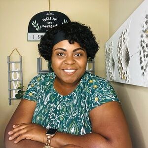Meet your Posher, Eunice